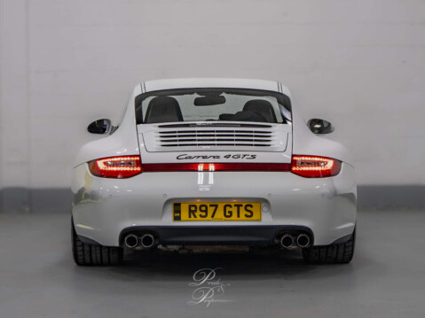 Porsche 911 3.8 911 Carrera 4 GTS Semi-Auto 4WD 2dr 8