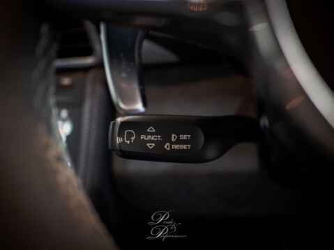 Porsche 911 3.8 911 Carrera 4 GTS Semi-Auto 4WD 2dr 36