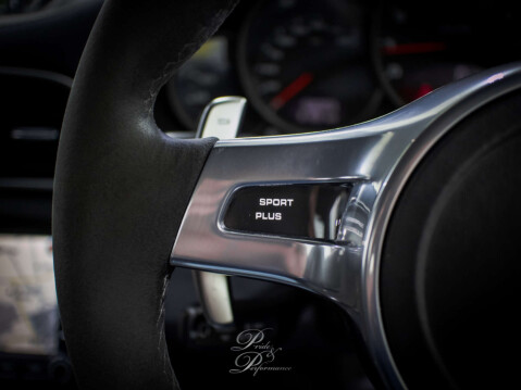 Porsche 911 3.8 911 Carrera 4 GTS Semi-Auto 4WD 2dr 25