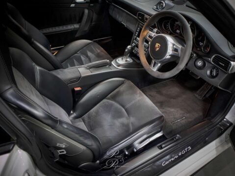 Porsche 911 3.8 911 Carrera 4 GTS Semi-Auto 4WD 2dr 2