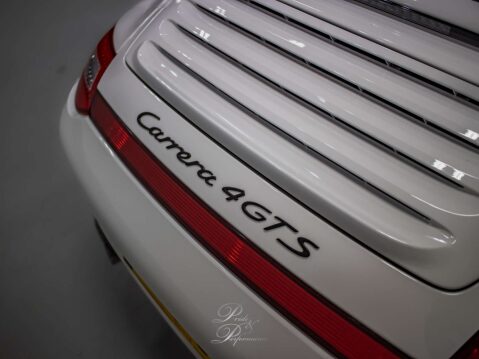 Porsche 911 3.8 911 Carrera 4 GTS Semi-Auto 4WD 2dr 31