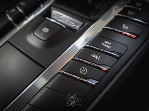 Porsche Macan 3.0 Macan S D Semi-Auto 4WD 5dr 34