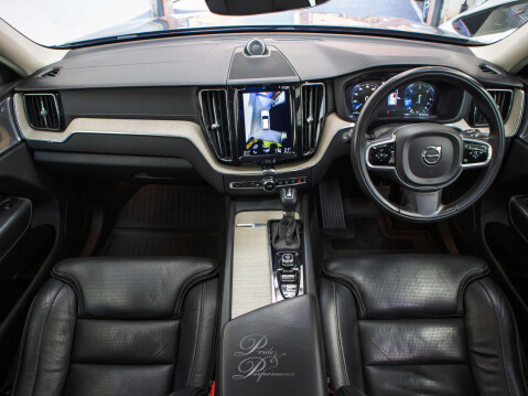 Volvo XC60 2.0 XC60 Inscription Pro D5 PowerPulse AWD Auto 4WD 5dr 14