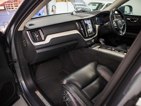 Volvo XC60 2.0 XC60 Inscription Pro D5 PowerPulse AWD Auto 4WD 5dr 24