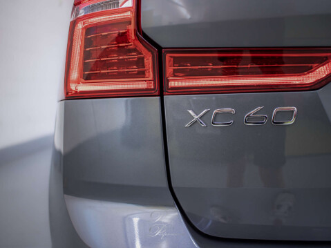 Volvo XC60 2.0 XC60 Inscription Pro D5 PowerPulse AWD Auto 4WD 5dr 36