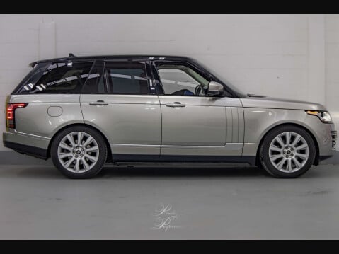 Land Rover Range Rover 3.0 Range Rover Autobiography TDV6 Auto 4WD 5dr 6