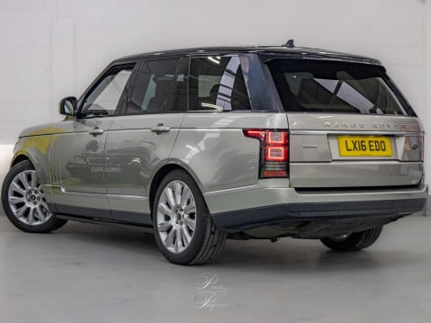 Land Rover Range Rover 3.0 Range Rover Autobiography TDV6 Auto 4WD 5dr 9