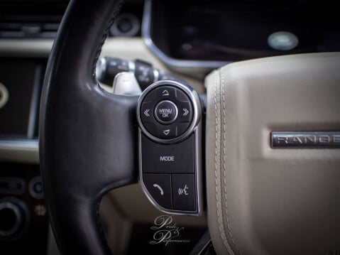 Land Rover Range Rover 3.0 Range Rover Autobiography TDV6 Auto 4WD 5dr 38