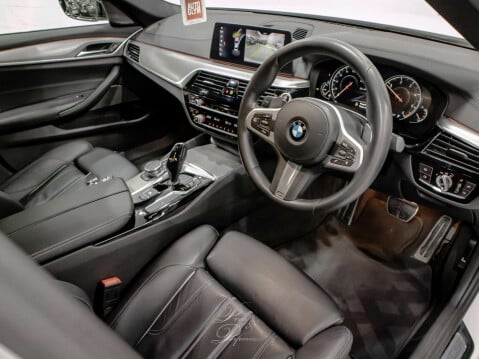 BMW 5 Series 2.0 520d M Sport Auto 4dr 2