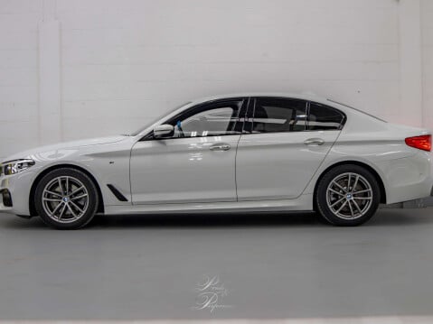 BMW 5 Series 2.0 520d M Sport Auto 4dr 10
