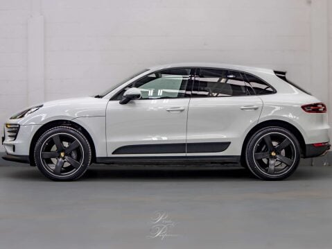 Porsche Macan 2.0 Macan Semi-Auto 4WD 5dr 10