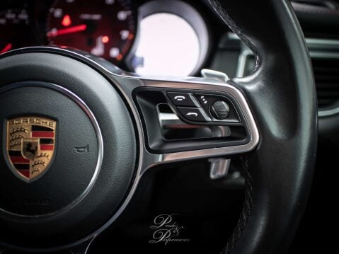Porsche Macan 2.0 Macan Semi-Auto 4WD 5dr 26
