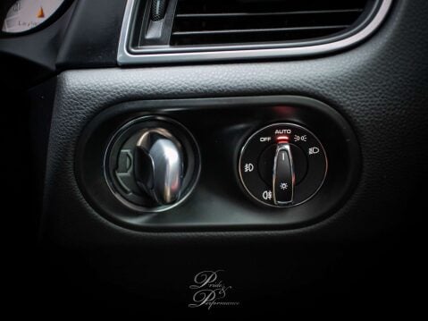Porsche Macan 2.0 Macan Semi-Auto 4WD 5dr 40