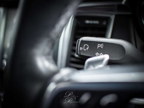 Porsche Macan 2.0 Macan Semi-Auto 4WD 5dr 48