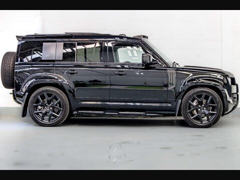 Land Rover Defender 3.0 Defender X-Dynamic HSE D MHEV Auto 4WD 5dr 6
