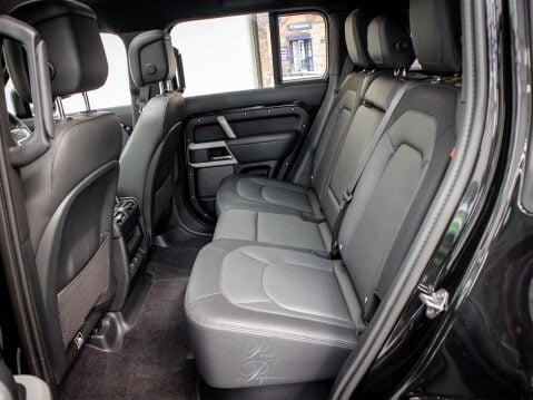 Land Rover Defender 3.0 Defender X-Dynamic HSE D MHEV Auto 4WD 5dr 22