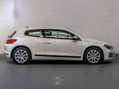 Volkswagen Scirocco 2.0 Scirocco BlueMotion Technology TDI Semi-Auto 3dr 6