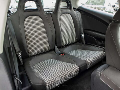 Volkswagen Scirocco 2.0 Scirocco BlueMotion Technology TDI Semi-Auto 3dr 17