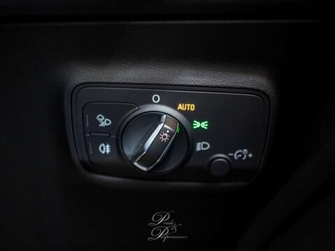 Audi TT 2.0 TT S Line 45 TFSI Semi-Auto 3dr 32