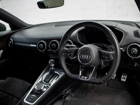 Audi TT 2.0 TT S Line 45 TFSI Semi-Auto 3dr 44