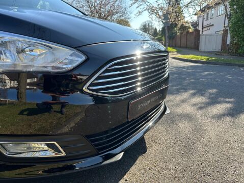 Ford C-Max 1.0T EcoBoost Titanium Euro 6 (s/s) 5dr 29