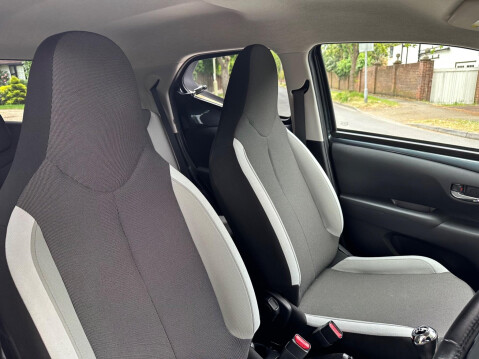 Toyota Aygo 1.0 VVT-i x-press Euro 6 5dr 74