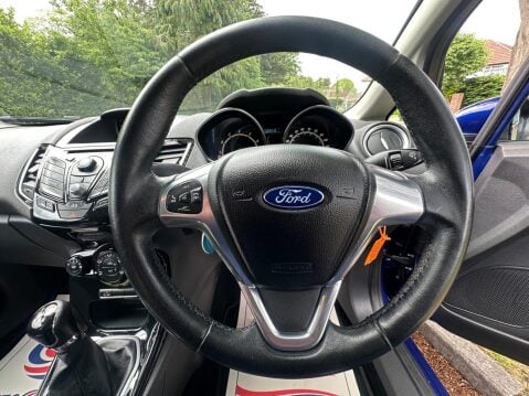 Ford Fiesta 1.0T EcoBoost Zetec Euro 5 (s/s) 5dr 12