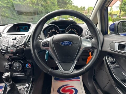 Ford Fiesta 1.0T EcoBoost Zetec Euro 5 (s/s) 5dr 75