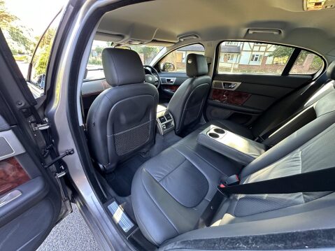 Jaguar XF 3.0 V6 Premium Luxury Auto Euro 4 4dr 17