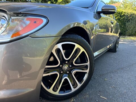 Jaguar XF 3.0 V6 Premium Luxury Auto Euro 4 4dr 26