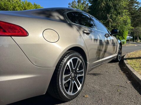 Jaguar XF 3.0 V6 Premium Luxury Auto Euro 4 4dr 38