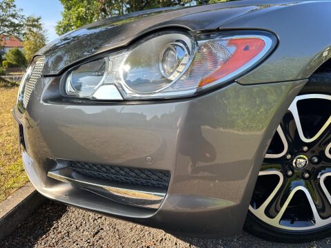 Jaguar XF 3.0 V6 Premium Luxury Auto Euro 4 4dr 51