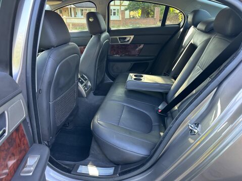 Jaguar XF 3.0 V6 Premium Luxury Auto Euro 4 4dr 83