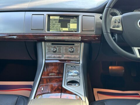 Jaguar XF 3.0 V6 Premium Luxury Auto Euro 4 4dr 76