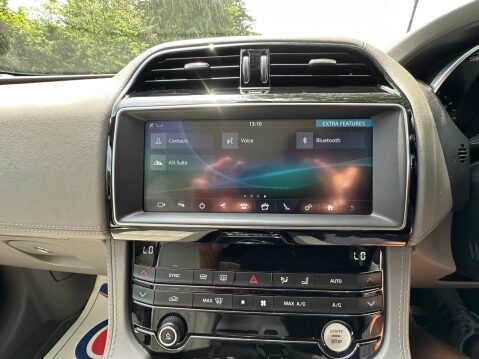 Jaguar F-Pace 2.0 D180 Portfolio Auto AWD Euro 6 (s/s) 5dr 14