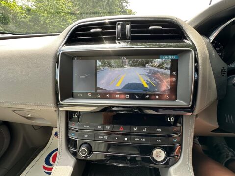 Jaguar F-Pace 2.0 D180 Portfolio Auto AWD Euro 6 (s/s) 5dr 20