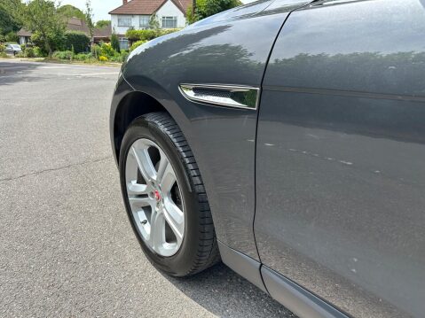 Jaguar F-Pace 2.0 D180 Portfolio Auto AWD Euro 6 (s/s) 5dr 21