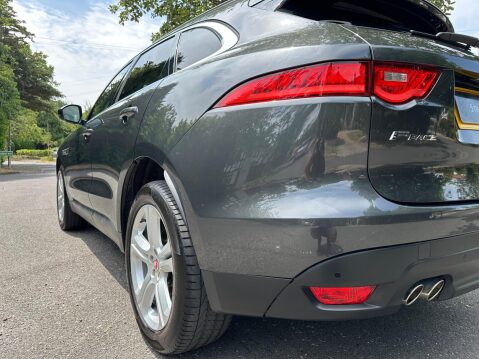 Jaguar F-Pace 2.0 D180 Portfolio Auto AWD Euro 6 (s/s) 5dr 30