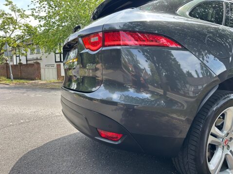 Jaguar F-Pace 2.0 D180 Portfolio Auto AWD Euro 6 (s/s) 5dr 39