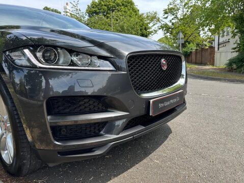 Jaguar F-Pace 2.0 D180 Portfolio Auto AWD Euro 6 (s/s) 5dr 45