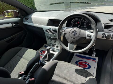 Vauxhall Astra 1.8i 16v SRi Sport Hatch 3dr 77