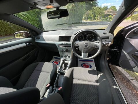 Vauxhall Astra 1.8i 16v SRi Sport Hatch 3dr 76