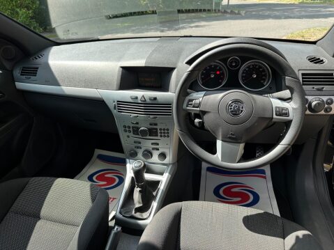 Vauxhall Astra 1.8i 16v SRi Sport Hatch 3dr 75