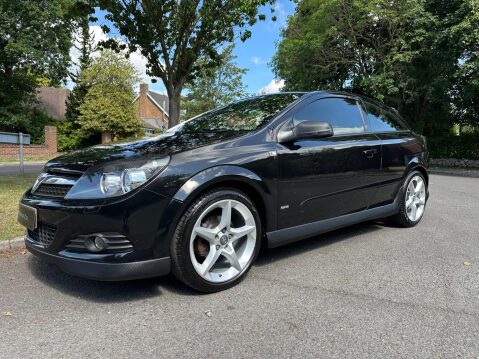 Vauxhall Astra 1.8i 16v SRi Sport Hatch 3dr 32