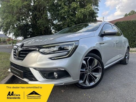 Renault Megane 1.2 TCe Signature Nav Euro 6 (s/s) 5dr 1