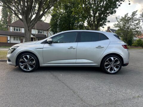 Renault Megane 1.2 TCe Signature Nav Euro 6 (s/s) 5dr 3