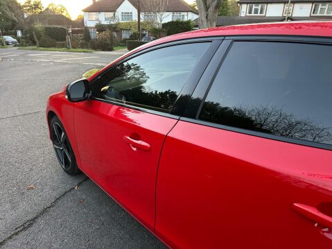 Volvo V40 1.6 T3 R-Design Nav Euro 5 (s/s) 5dr 60