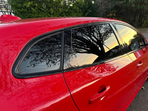 Volvo V40 1.6 T3 R-Design Nav Euro 5 (s/s) 5dr 25