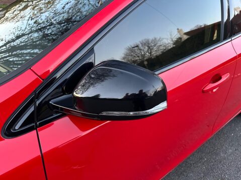 Volvo V40 1.6 T3 R-Design Nav Euro 5 (s/s) 5dr 22