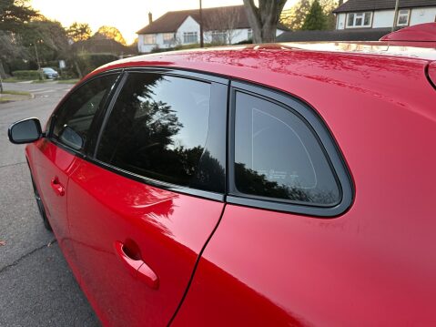 Volvo V40 1.6 T3 R-Design Nav Euro 5 (s/s) 5dr 44